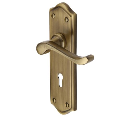 Heritage Brass Buckingham Antique Brass Door Handles